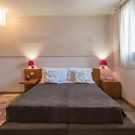 Hotel Vittorio Veneto 3*