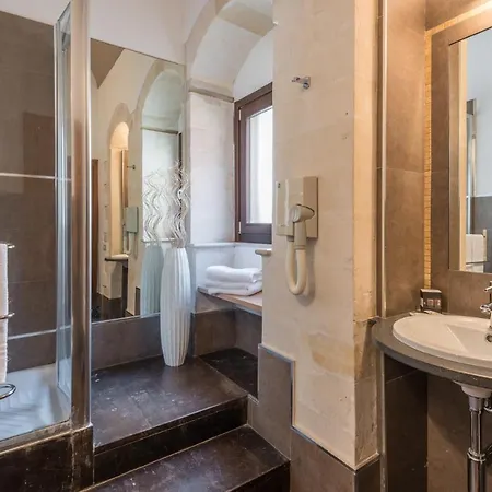 Vittorio Veneto Hotel